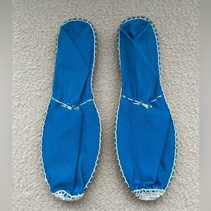 Never worn turquoise Women’s Espadrilles.